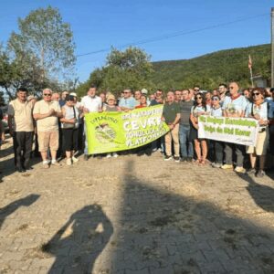 bolunun cennet ormanlari ile kapli agalar koyunde isgalci madencilere karsi sert tepki gosterdiler e26GNEbb