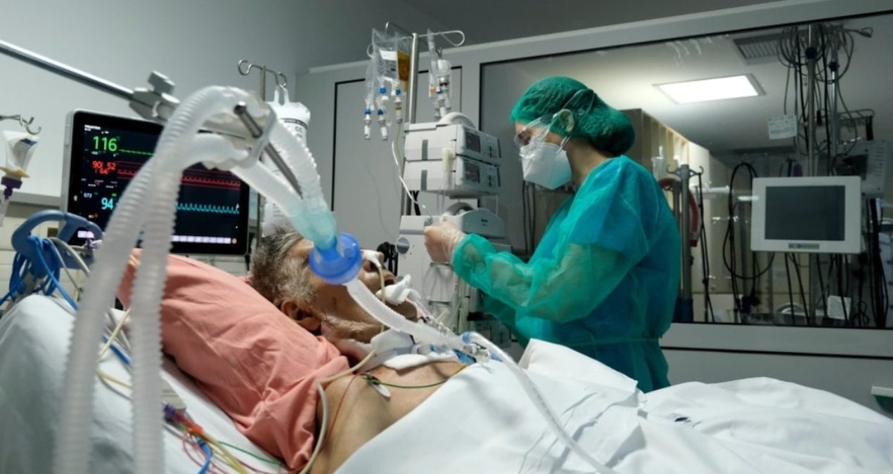 covid 19da yeni rekor iki yildan fazla savasti ama virusu vucuttan atamadi xsD8nHMC