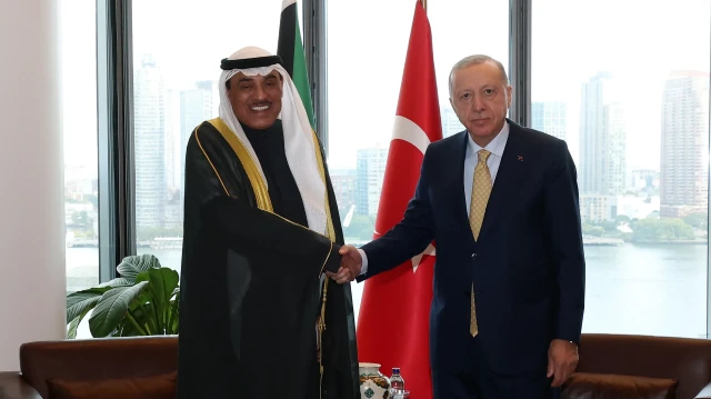 cumhurbaskani erdogan kuveyt veliaht prensi halid es sabahi kabul etti 3BDqYnTR