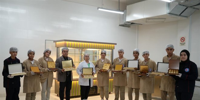 cikolata markasi kuran ogrenciler yilda 3 milyon tl ciro yapiyor JNHBxkyD.jpg