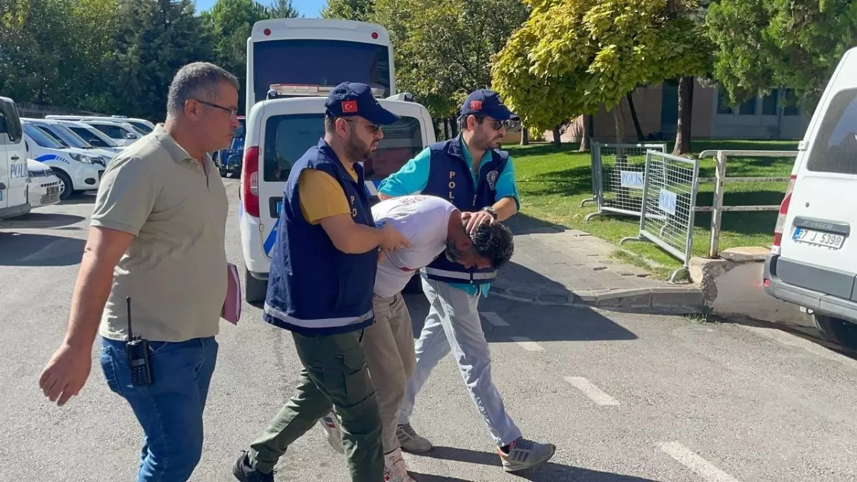 gaziantepte kardes cinayeti C1Fw4cUD