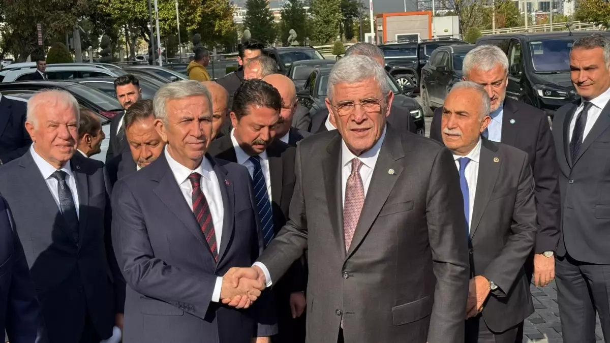 iyi parti genel baskani dervisoglu mansur yavasi ziyaret etti u4Omg3DV.jpg